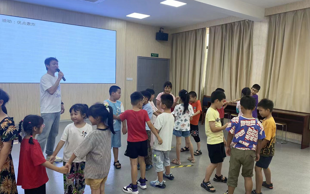 奇台龙观乡中心学校