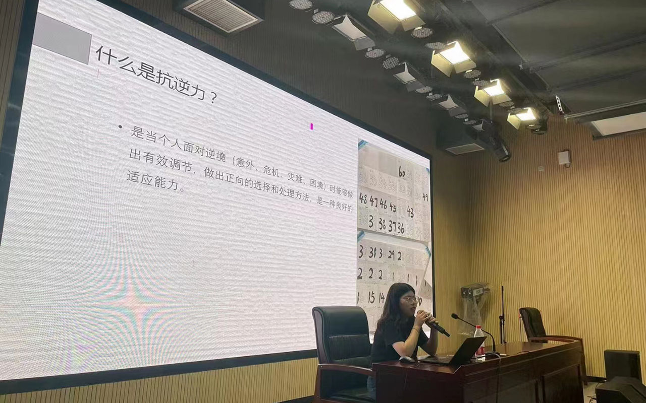 奇台董玉娣中学